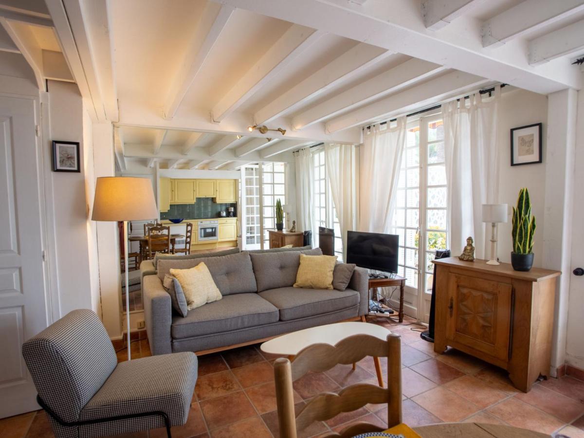 Apartment Mont Des Oiseaux-3 By Interhome Hyeres